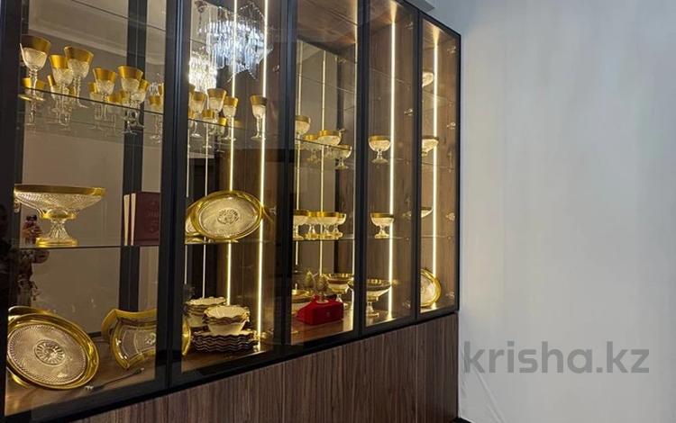 4-бөлмелі пәтер · 140 м² · 1/10 қабат, 18А ш/а 5, бағасы: 83 млн ₸ в Актау, 18А мкр — фото 2