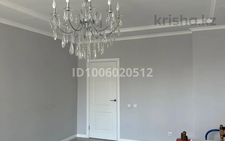 3-комнатная квартира · 100 м² · 9/12 этаж, Сембинова 7 — Сембинова-Кенесары за 49 млн 〒 в Астане, р-н Байконур — фото 2