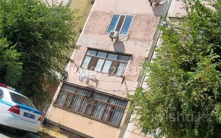 2-бөлмелі пәтер · 60 м² · 3/4 қабат, Абдіразақов 36/14 — Қытаи базар Мереи маркет жақ, бағасы: 12 млн ₸ в Арыси — фото 2