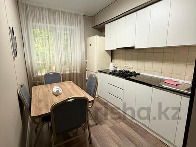 2-комнатная квартира · 52 м² · 2/4 этаж, Кабанбай батыра 135 за 43.5 млн ₸ в Алматы, Алмалинский р-н