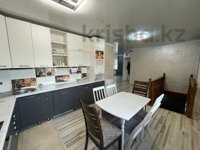 Отдельный дом · 12 комнат · 429.7 м² · 10 сот., мкр Алтын Бесик, Токпанова 3 за 95 млн 〒 в Алматы, Ауэзовский р-н