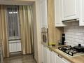 4-комнатная квартира · 135.7 м² · 4/5 этаж, мкр Жана Орда 4а за 55 млн ₸ в Уральске — фото 6