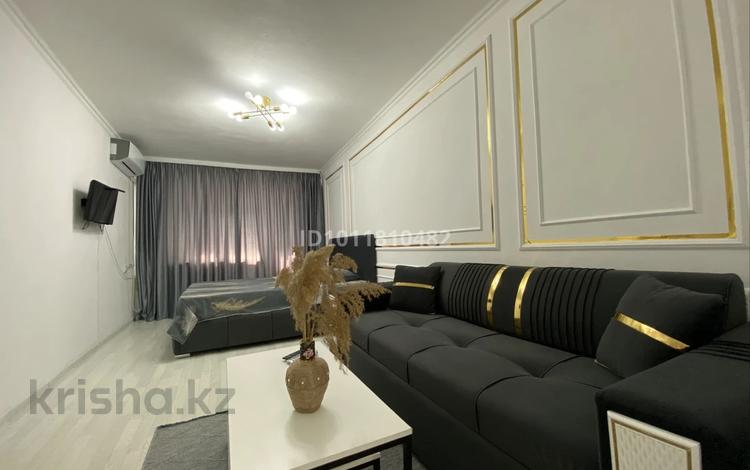 1-бөлмелі пәтер · 50 м² · 5/5 қабат, ул. Мусы Баймуханова, бағасы: 2 000 ₸ в Атырау, мкр Авангард-2 — фото 2