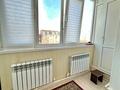 3-бөлмелі пәтер · 64 м² · 6/9 қабат, Гүлдер 3 ш/а., бағасы: 27.5 млн ₸ в Караганде, Казыбек би р-н — фото 3