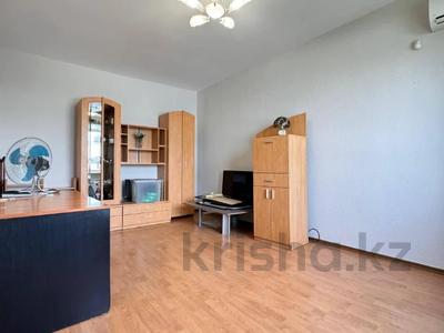 2-комнатная квартира · 64.3 м² · 8/9 этаж, мкр Орбита-3 — Поликлиника 4 за 41 млн ₸ в Алматы, Бостандыкский р-н