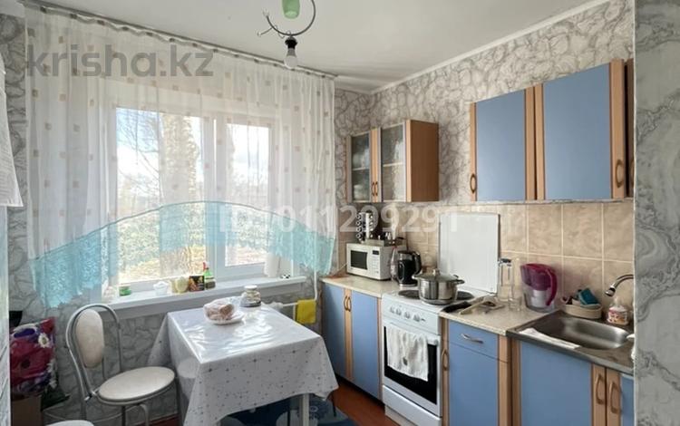 1-комнатная квартира · 36.2 м² · 1/5 этаж, Ленина 57 — 4ый мкр. за 8 млн ₸ в Аксу — фото 8