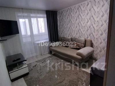 1-комнатная квартира, 33 м², 3/5 этаж посуточно, Абая — Сокол за 8 000 〒 в Петропавловске
