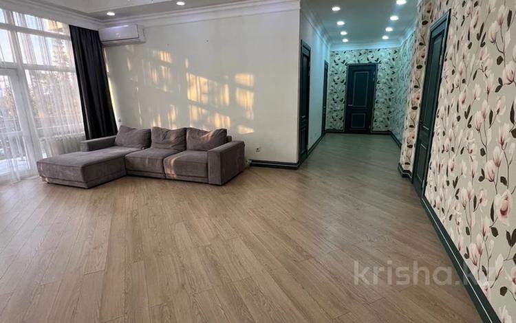 4-комнатная квартира, 160 м², 2/7 этаж, мкр Горный Гигант, Жамакаева 254/2 за 140 млн 〒 в Алматы, Медеуский р-н — фото 2