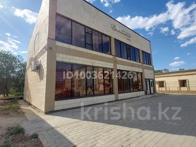 Свободное назначение, офисы, магазины и бутики, общепит, салоны красоты, бани, гостиницы и зоны отдыха, медцентры и аптеки, образование · 284 м² за 180 млн 〒 в Сатпаев