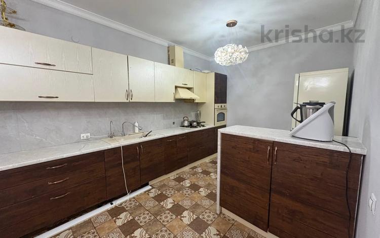 3-комнатная квартира · 146 м² · 2/5 этаж, Санкибай Батыра пр-т за 55 млн ₸ в Актобе — фото 3