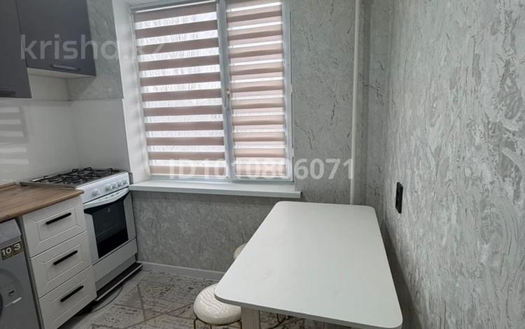 1-бөлмелі пәтер · 30.2 м² · 4/5 қабат, мкр Самал 26, бағасы: 12 млн 〒 в Таразе — фото 2