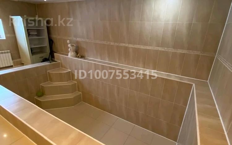 Часть дома · 4 комнаты · 165 м² · 4 сот., мкр Новый Город, Гоголя за 77 млн 〒 в Караганде, Казыбек би р-н — фото 2