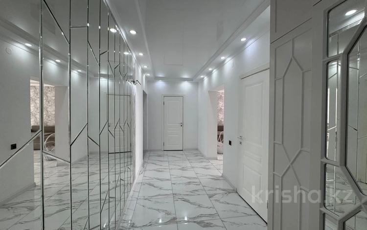 2-комнатная квартира · 80 м² · 3/13 этаж, Макатаева 131 — 🆘🆘🆘ТРЦ МЕГА ПАРК !!! очень срочно!!! за 57.5 млн ₸ в Алматы, Алмалинский р-н — фото 2