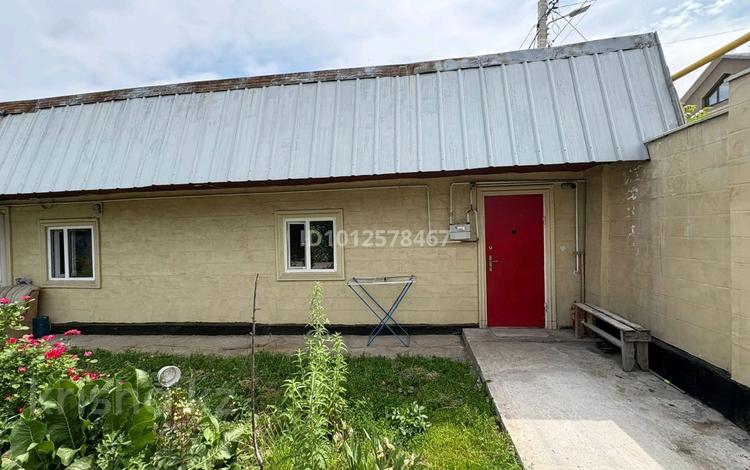 Отдельный дом · 2 комнаты · 60 м² · 7 сот., мкр Думан-1 19 — Арыс за 200 000 ₸ в Алматы, Медеуский р-н — фото 2