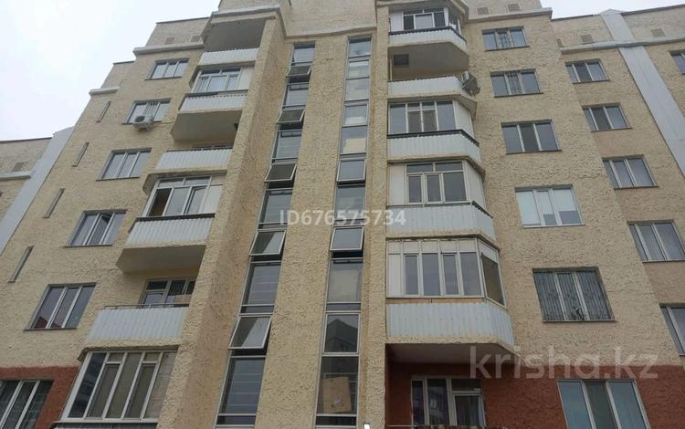 2-комнатная квартира, 59 м², 7/7 этаж, 7 мкр 18 — Коктем гранд за 18.2 млн 〒 в Талдыкоргане — фото 2