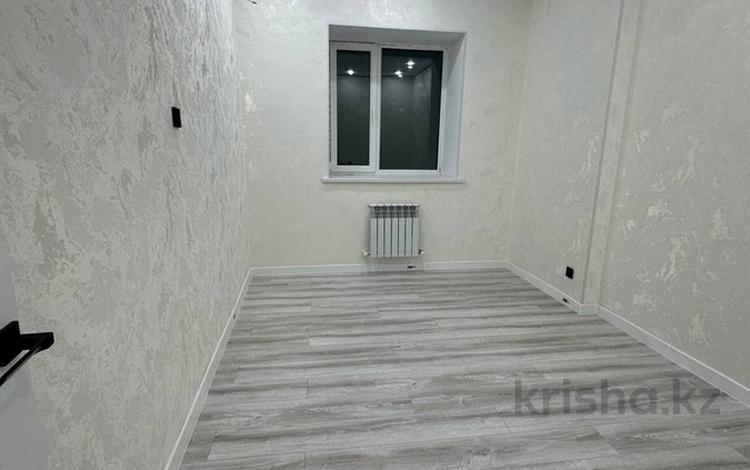 1-бөлмелі пәтер · 40 м² · 1/9 қабат, мкр. Алтын орда 360/2, бағасы: 18.5 млн ₸ в Актобе, мкр Авиатор — фото 2