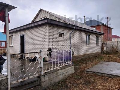 Дача · 2 комнаты · 80 м², мкр 12, Актюбжилстрой 42 за 70 000 〒 в Актобе