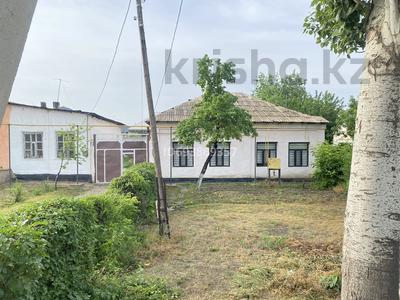 Отдельный дом • 5 комнат • 200 м² • 7 сот., Саттар Ерубаев 142 за 45 млн 〒 в Туркестане