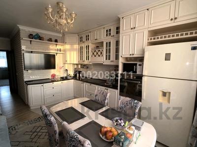 3-бөлмелі пәтер · 65 м² · 11/17 қабат, Айтматова 38 — Айтматова Мухамедханова, бағасы: 37.5 млн ₸ в Астане, Есильский р-н