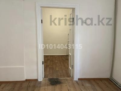 Часть дома · 2 комнаты · 30 м² · 1 сот., Рыскульбекова 5/2 — Навои за 26 млн ₸ в Алматы, Ауэзовский р-н
