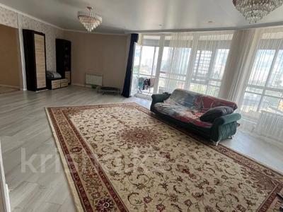 4-бөлмелі пәтер · 175 м² · 5/13 қабат, Мукан Тулебаев 5, бағасы: 55 млн ₸ в Астане, Алматы р-н