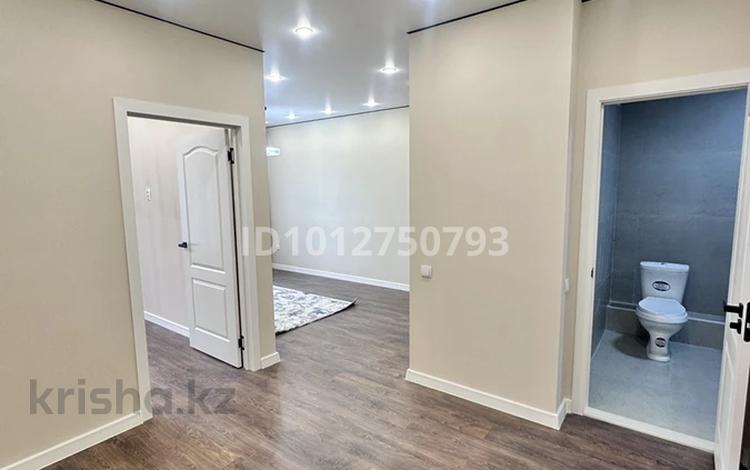 2-бөлмелі пәтер · 40 м² · 5/9 қабат, мкр Шугыла, Алатау 12а/1, бағасы: 25.9 млн ₸ в Алматы, Наурызбайский р-н — фото 2