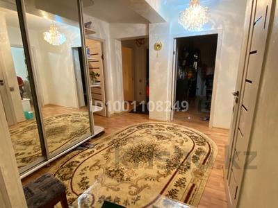 3-бөлмелі пәтер · 72 м², мкр Аксай-1А 31, бағасы: 48 млн ₸ в Алматы, Ауэзовский р-н
