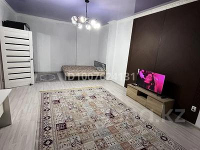 1-комнатная квартира · 54 м² · 9/11 этаж, 16-й мкр 55 за 10 000 ₸ в Актау