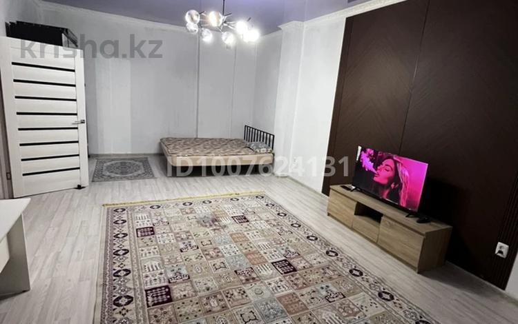 1-комнатная квартира · 54 м² · 9/11 этаж, 16-й мкр 55 за 10 000 ₸ в Актау — фото 10