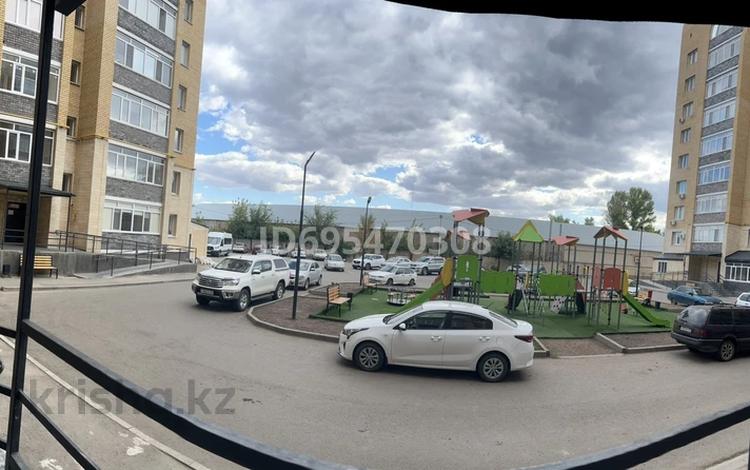 2-комнатная квартира · 81 м² · 5/9 этаж, Оракбаева 1 за 25 млн 〒 в Уральске — фото 73