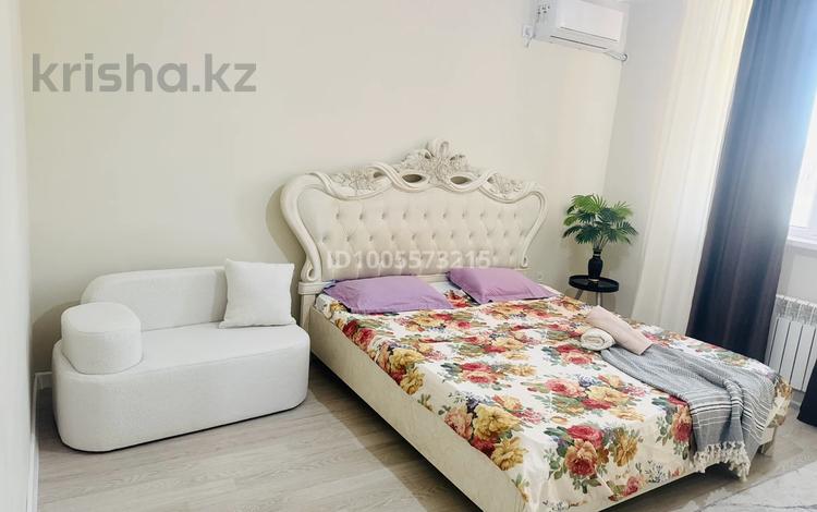 1-бөлмелі пәтер · 45 м² · 3/9 қабат, мкр Нурсая, Абулхайыр хана 51а, бағасы: 3 000 ₸ в Атырау — фото 14
