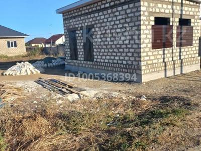 Отдельный дом · 2 комнаты · 44 м² · 9 сот., мкр Коктем, Аяган Шыныбаев 6 — 20 улица за 7.4 млн 〒 в Атырау