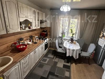 Жеке үй · 4 бөлме · 185 м² · 8 жүзд., Амангельды Иманова, бағасы: 32 млн ₸ в Усть-Каменогорске