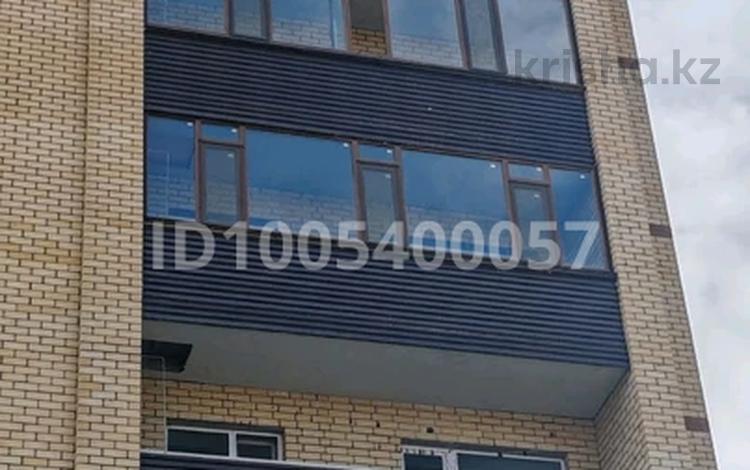 2-бөлмелі пәтер · 64 м² · 6/9 қабат, Қарағайлы, бағасы: 30 млн ₸ в Семее — фото 2