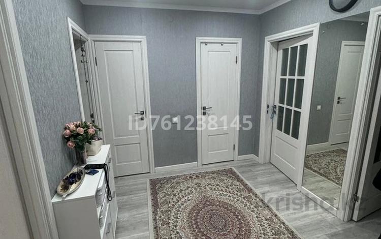 3-бөлмелі пәтер · 60.8 м² · 4/5 қабат, М.Жунисова — ул. Сарайшык - ул. Шевченко, бағасы: 26 млн ₸ в Уральске — фото 2