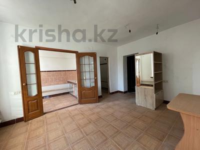 Отдельный дом · 10 комнат · 320 м² · 4.5 сот., Чернова 58 — ул. Белинского (БСМП) за 35 млн 〒 в Усть-Каменогорске, Ульбинский