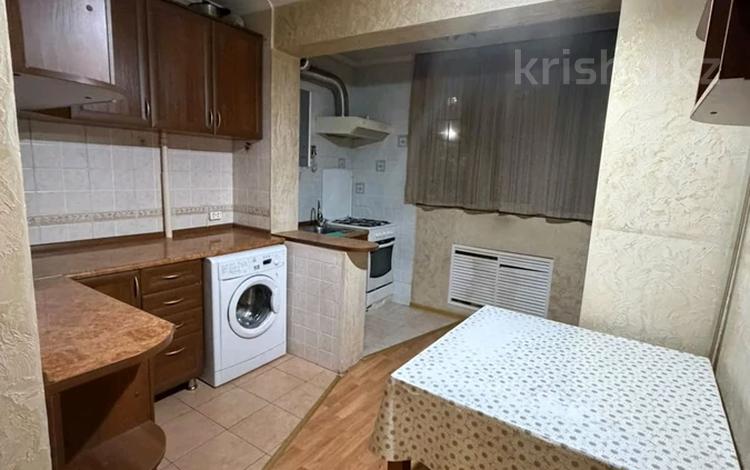 3-комнатная квартира · 65 м² · 2/5 этаж, 18-й микрорайон за 150 000 ₸ в Шымкенте, Аль-Фарабийский р-н — фото 2