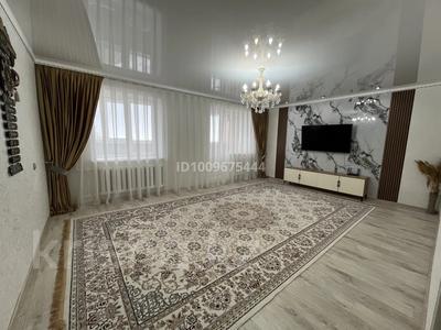 3-комнатная квартира · 90 м² · 11/12 этаж, мкр Жилгородок, Жилгородок ш/а. 36 — Бейбітшілік пен Тургенев көшесі за 23 млн 〒 в Актобе