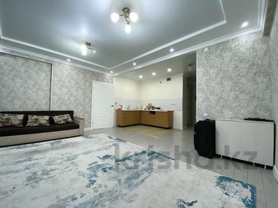 2-комнатная квартира, 56 м², 11/21 этаж, мкр Тастак-2 286 за 36.5 млн 〒 в Алматы, Алмалинский р-н