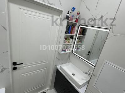 1-бөлмелі пәтер · 47.8 м² · 5/8 қабат, 20-й мкр, 20-ш/а. 1/2к, бағасы: 16.5 млн ₸ в Актау