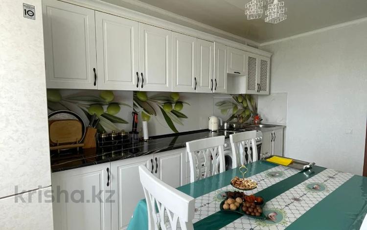 3-комнатная квартира · 72.1 м² · 2/3 этаж, Степной 1 за 16.5 млн ₸ в Семее — фото 2