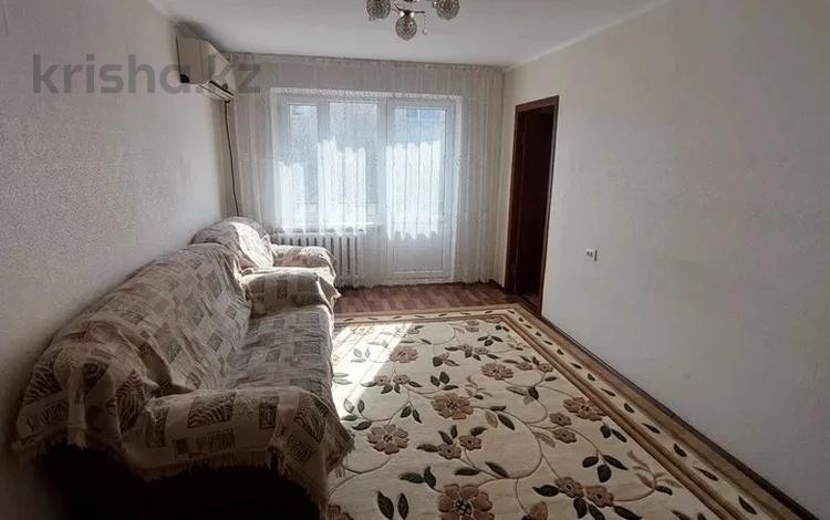 2-комнатная квартира, 50 м², 3/5 этаж помесячно, Самал за 100 000 〒 в Талдыкоргане, мкр Самал — фото 2