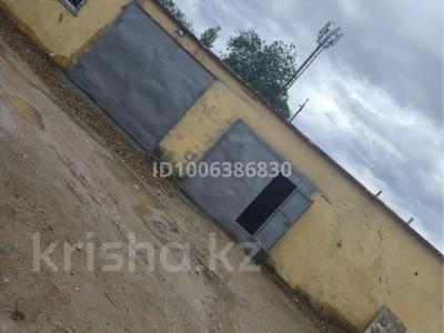Гараж · 100 м² · Геолог 51 — Возле заправки Sinooil за 160 000 〒 в Актобе, мкр Гормолзавод