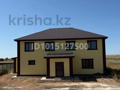 Отдельный дом · 10 комнат · 389 м² · 10 сот., Алматинская за 45 млн ₸ в Актобе, жилой массив Жанаконыс