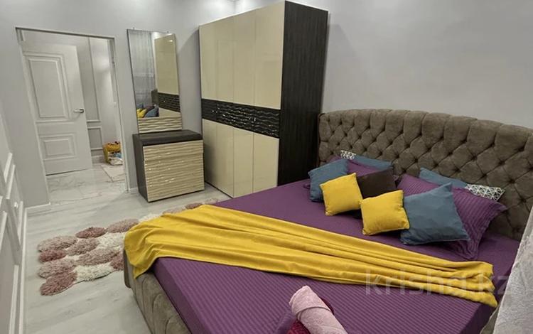 2-комнатная квартира · 80 м² · 10/17 этаж, 17-й мкр 23 за 3 000 ₸ в Актау — фото 2