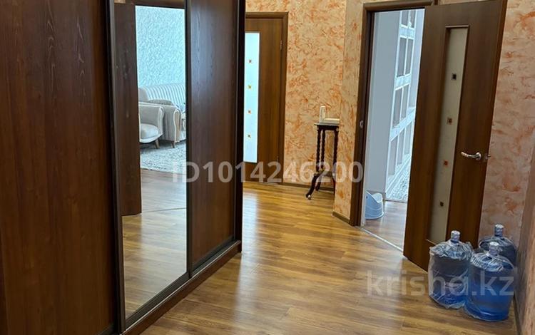2-комнатная квартира · 91 м² · 11/18 этаж, Туркестан 2 за 330 000 ₸ в Астане, Есильский р-н — фото 2