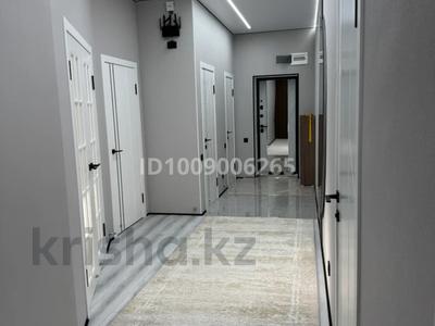 3-комнатная квартира · 104.3 м² · 5/7 этаж, 32В мкр, 32В мкр. 68 участок за 33 млн ₸ в Актау