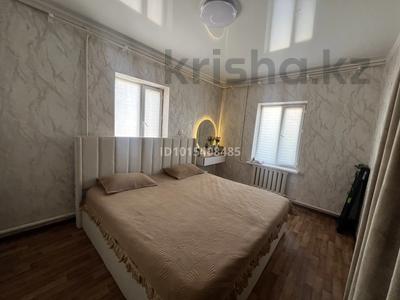 Жеке үй · 4 бөлме · 100 м² · 12 жүзд., Жолдасбекова 20 — Интернат, бағасы: 27 млн ₸ в Сарыагаш