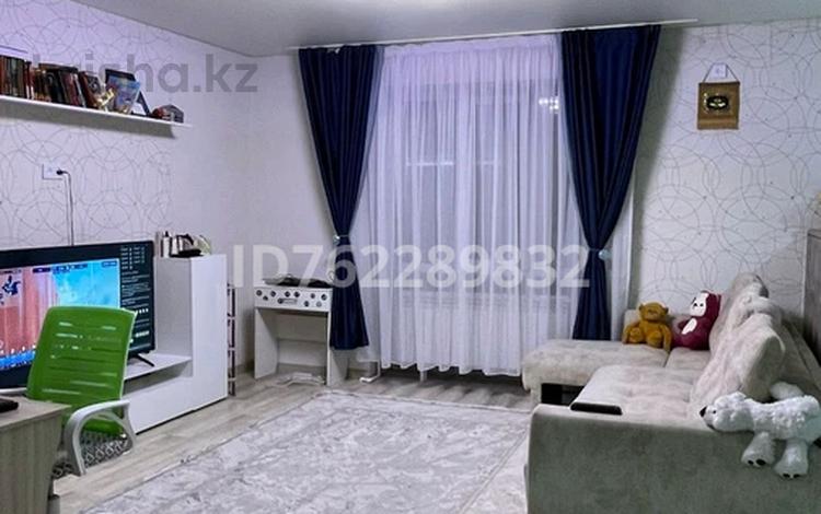 2-комнатная квартира · 68 м², мкр Юго-Восток, Букетова 60а за 27 млн ₸ в Караганде, Казыбек би р-н — фото 2