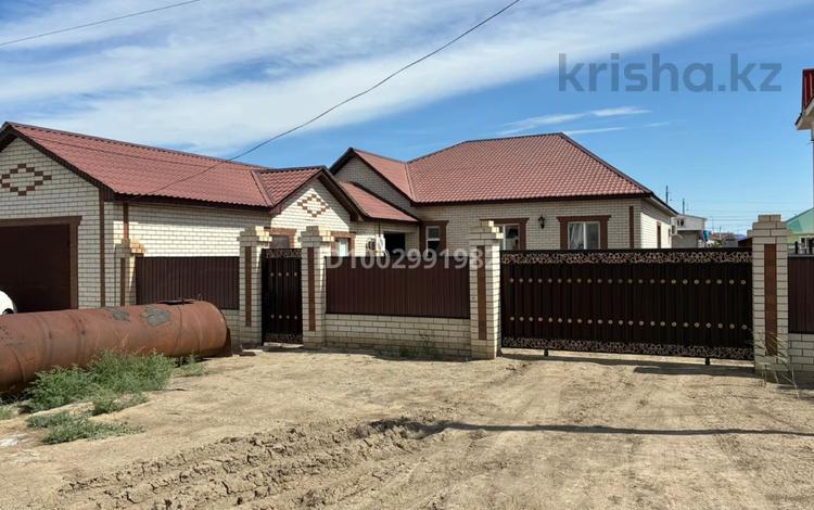 Отдельный дом · 6 комнат · 206 м² · 10 сот., Байдалы 4 за 30 млн 〒 в Атырау, мкр Мирас — фото 2